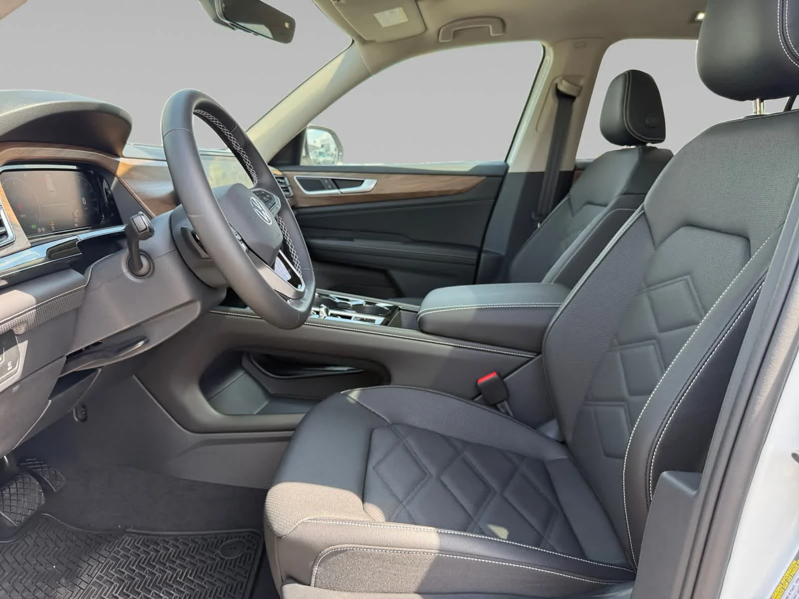 2026 Volkswagen Atlas SE w/Tech - Photo 11