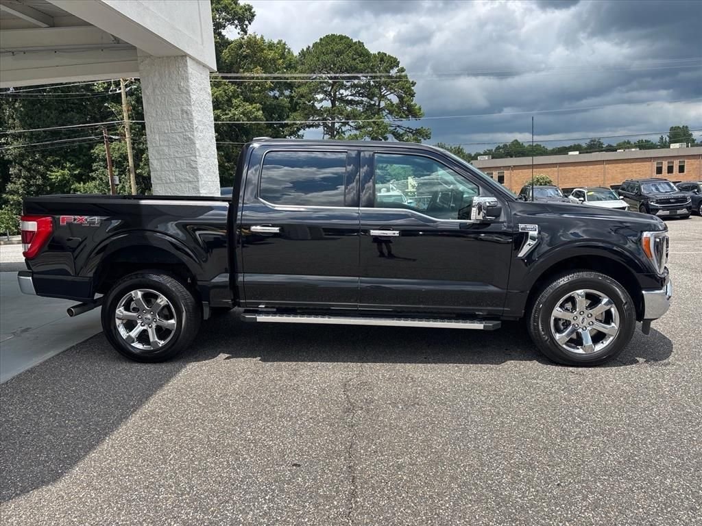 Used 2023 Black Metallic Ford Lariat image 20