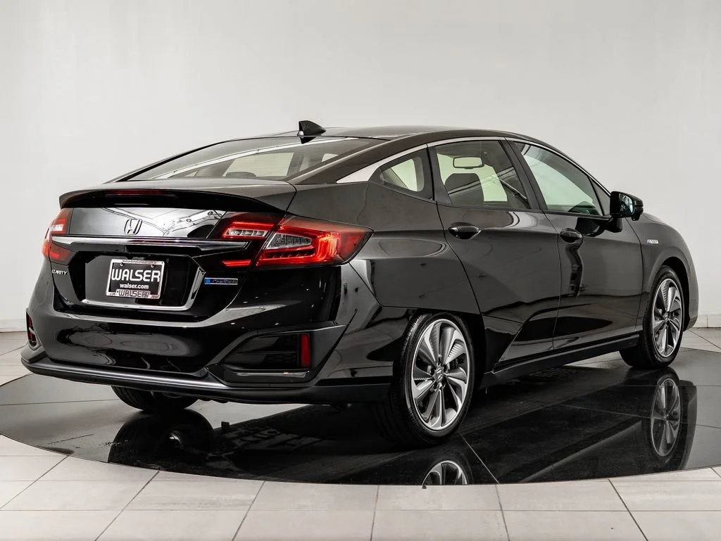 Used 2019 Black Honda  image 10