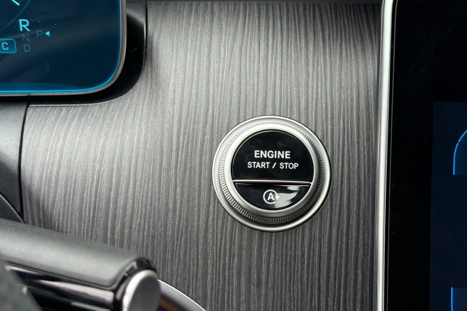 New 2026 Polar White Mercedes-Benz CLE 450 image 23