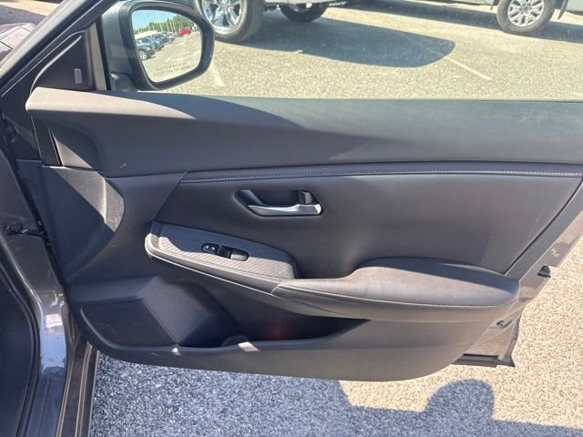 Used 2021 Gray Nissan S image 12
