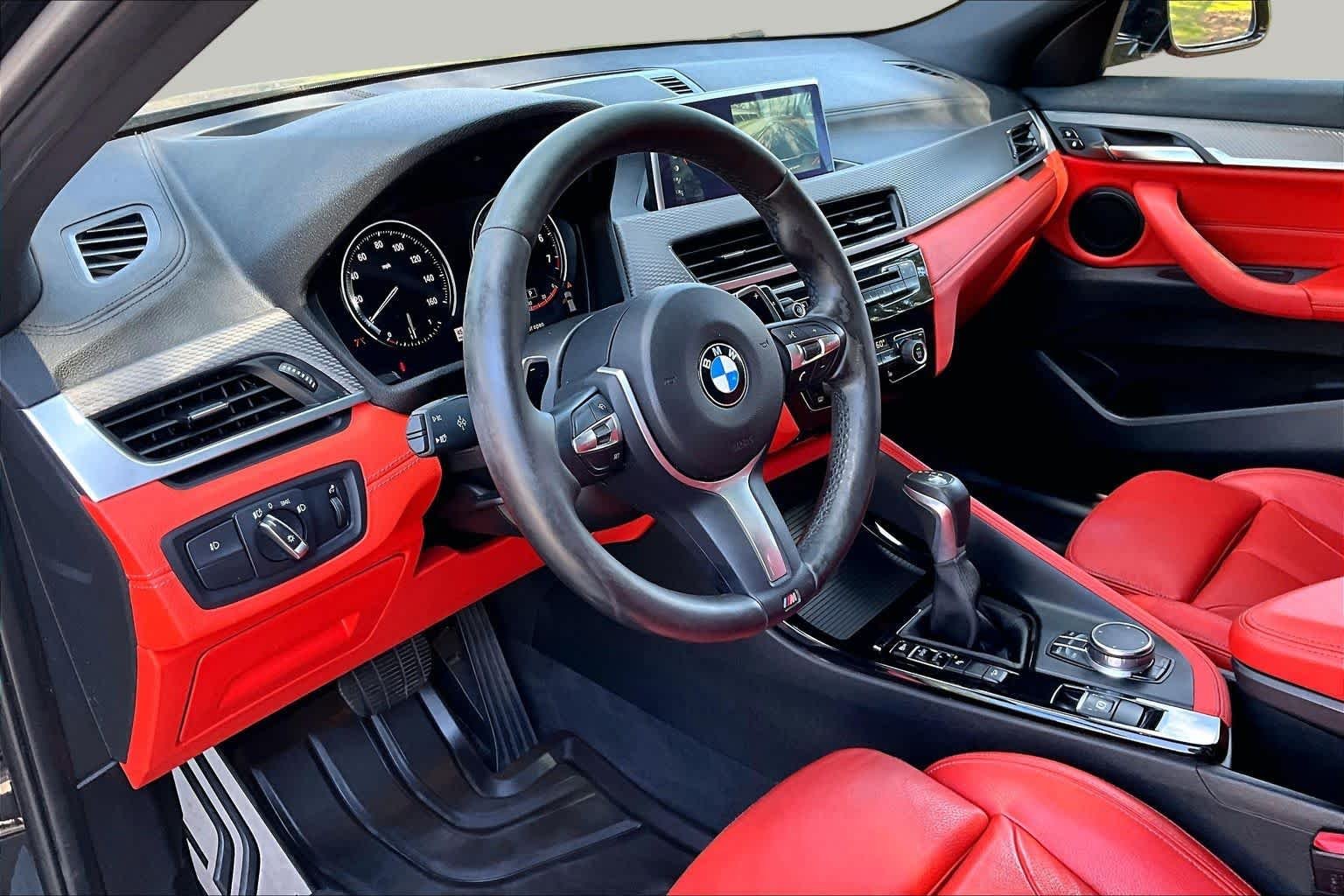 Used 2018 Black Sapphire Metallic BMW xDrive28i image 18