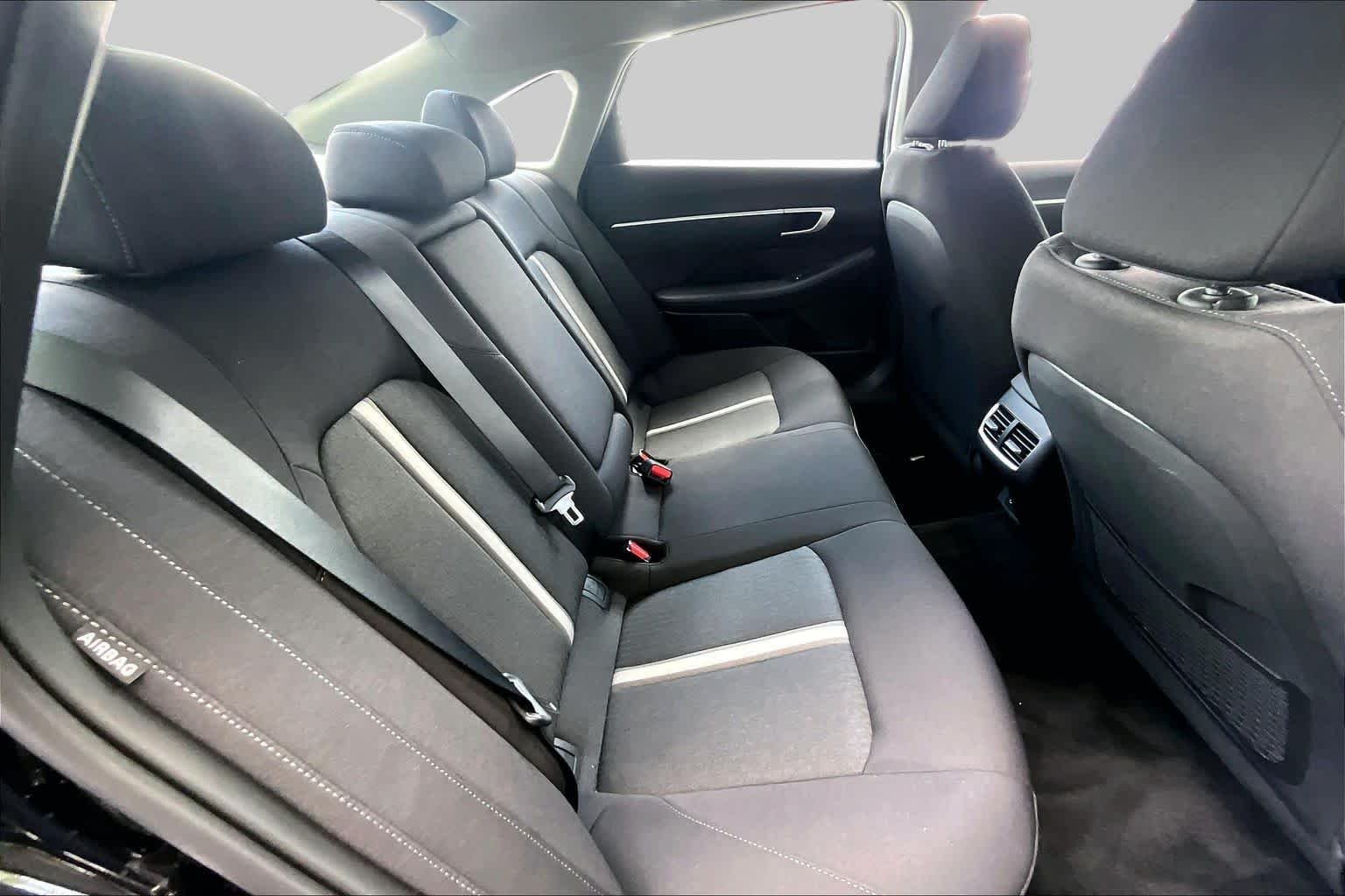 Used 2026 Abyss Black Hyundai SEL image 21