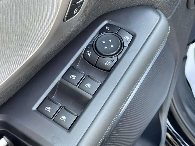 New 2027 Agate Black Metallic Ford Active image 16