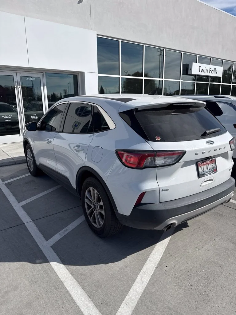 Used 2020 Oxford White Ford SE image 5