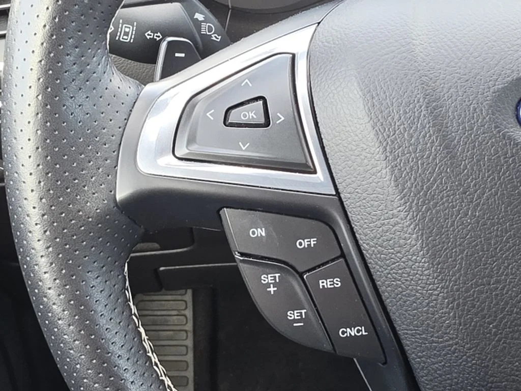 2024 Ford Edge ST - Photo 17