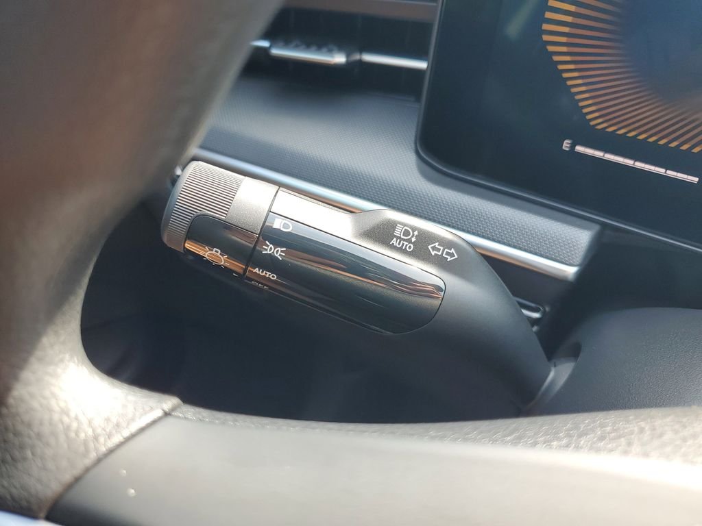 2026 Kia K5 LXS - Photo 31