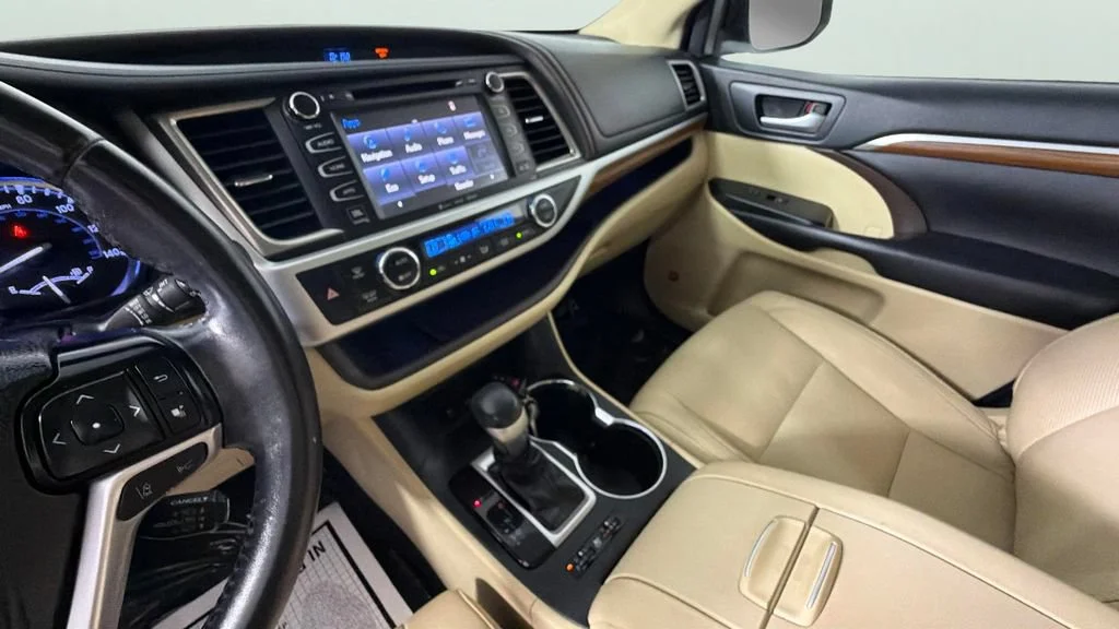 Used 2019 White Toyota Limited image 19