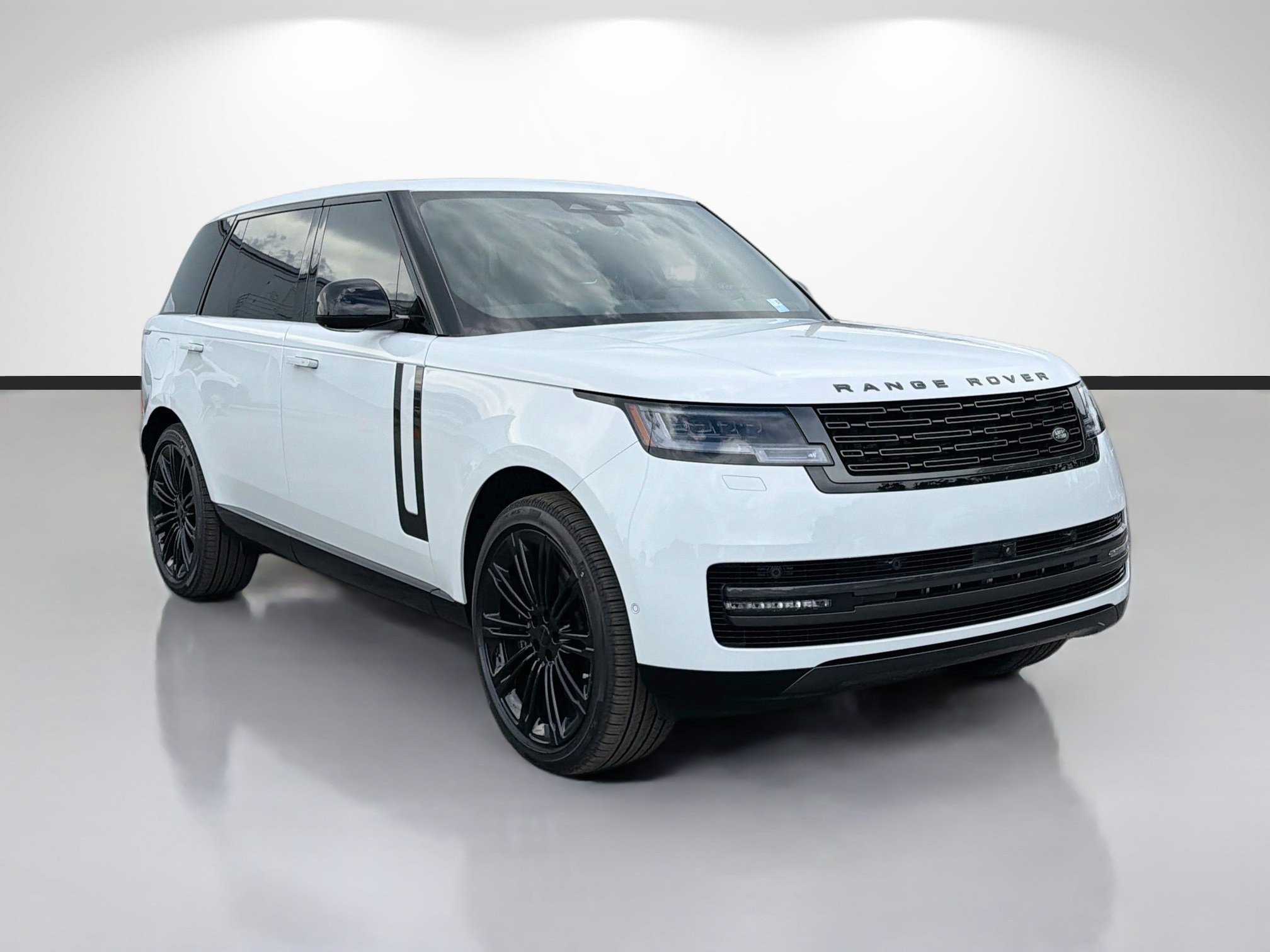 New 2026 Fuji White Land Rover SE image 7