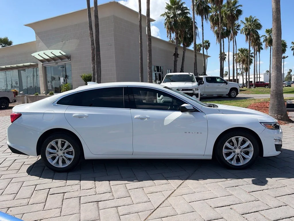 Used 2024 White Chevrolet LT image 3