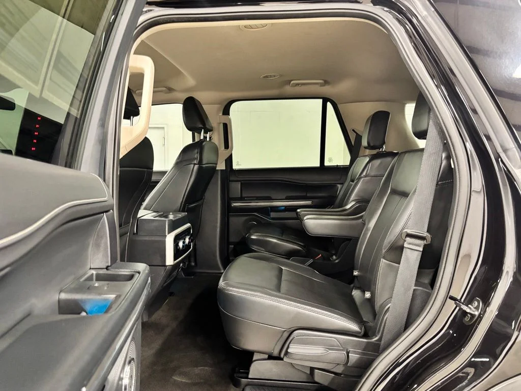 Used 2023 Black Ford XLT image 19