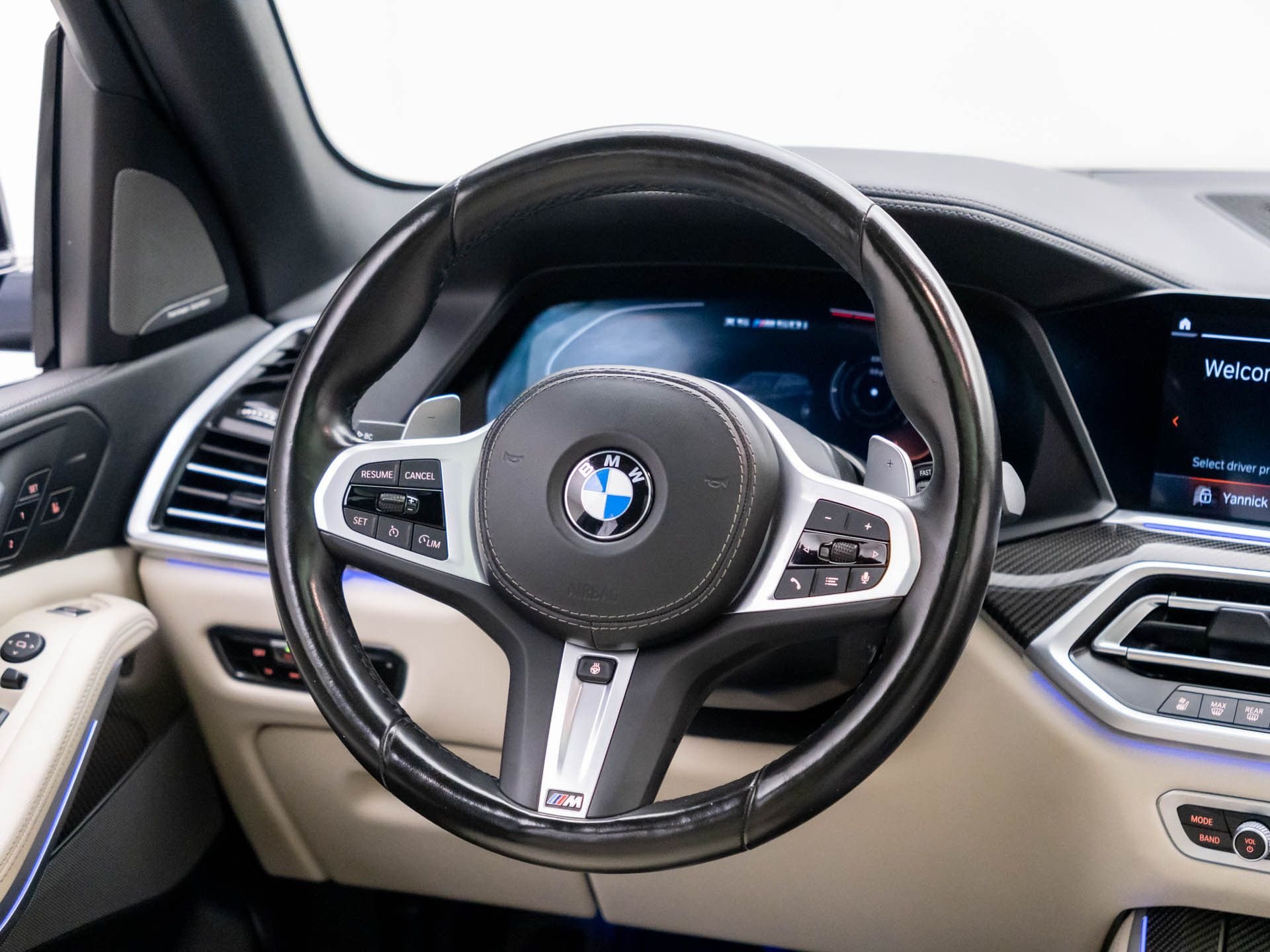 Used 2022 Black Sapphire Metallic BMW M50i image 12