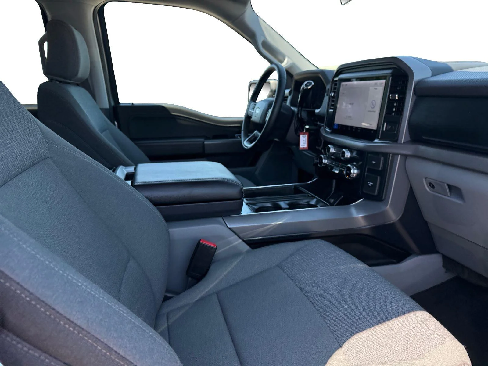 Used 2025 Gray Ford XLT image 16