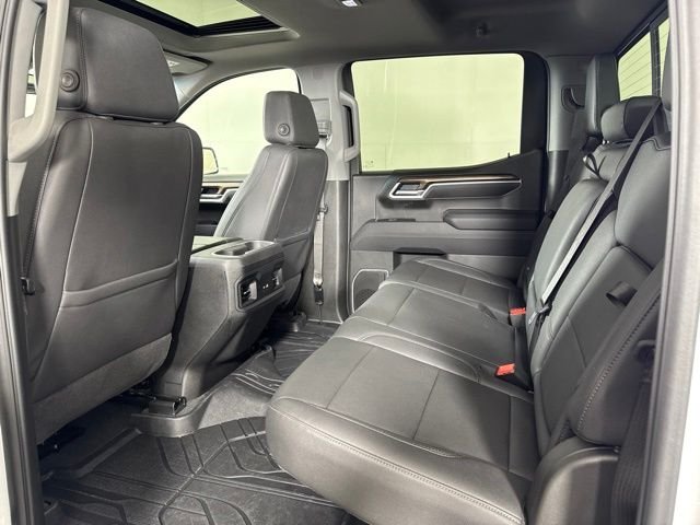 Used 2025 Summit White Chevrolet RST image 12