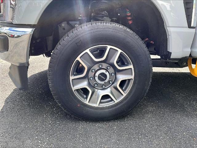 New 2026 Avalanche Ford Lariat image 25