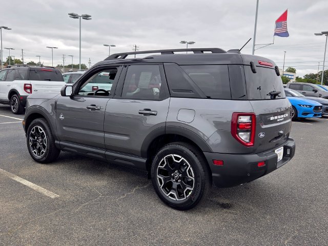 New 2026 Carbonized Gray Metallic Ford Outer Banks image 5