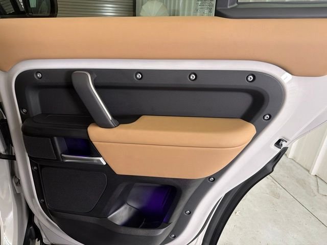 New 2026 Borasco Grey Land Rover X-Dynamic SE image 18