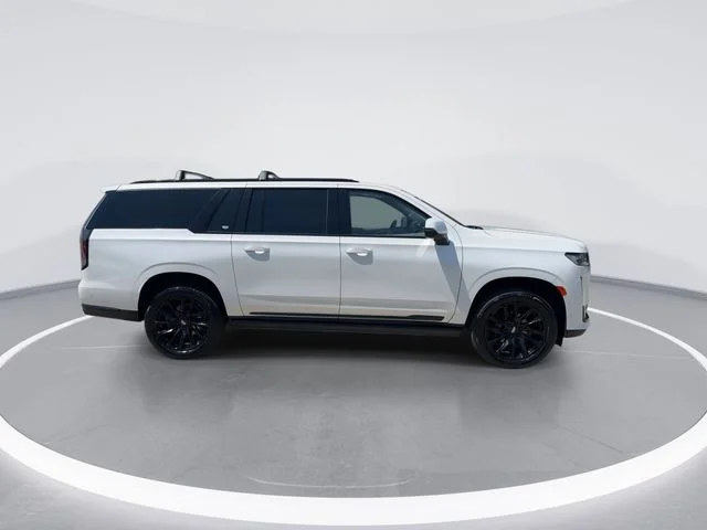 Used 2023 White Cadillac Sport Platinum image 8