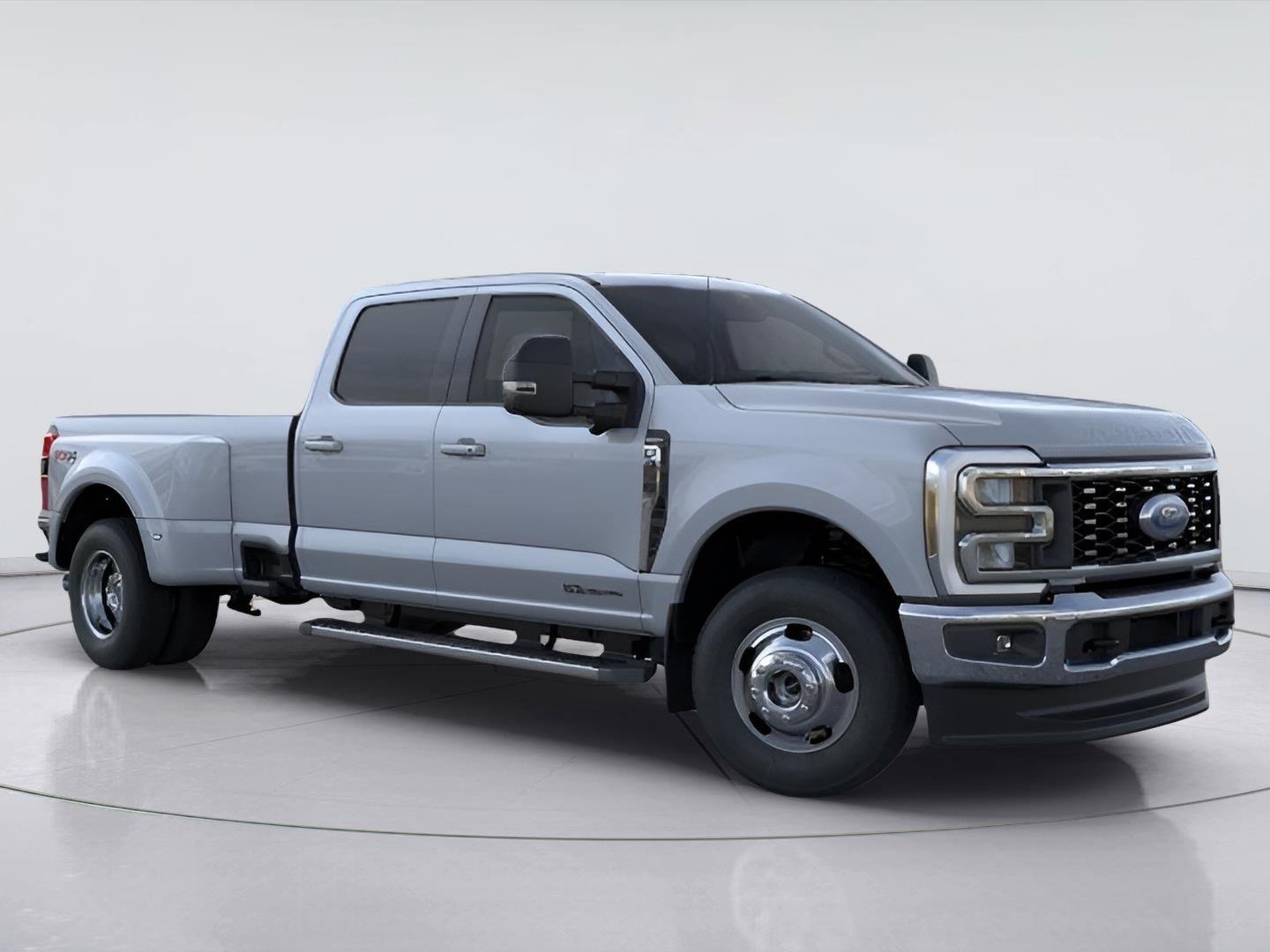 New 2026 Glacier Gray Metallic Tri-Coat Ford F-350® Lariat® image 7