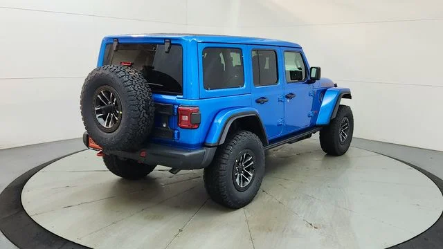 New 2026 Hydro Blue Pearl-Coat Exterior Paint Jeep Rubicon X image 10