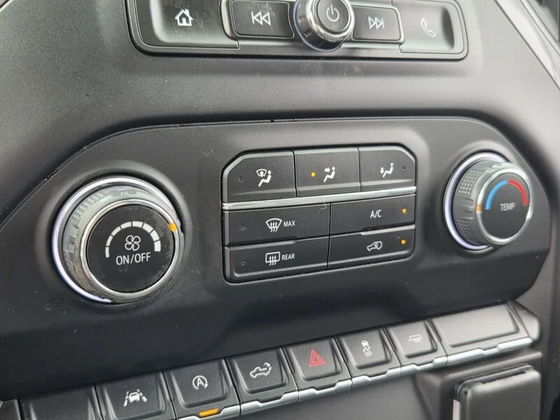 Used 2022 Summit White CHEVROLET CUSTOM image 22