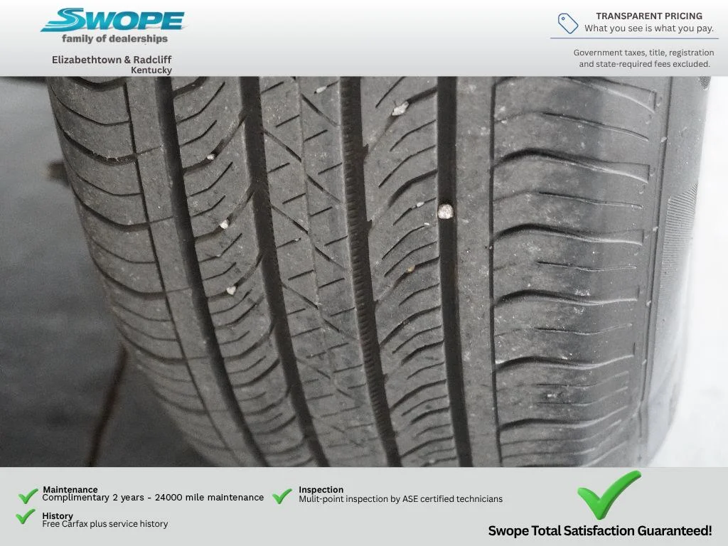 Used 2024 Hot Pepper Red Metallic Tinted Clearcoat Ford XLT image 33