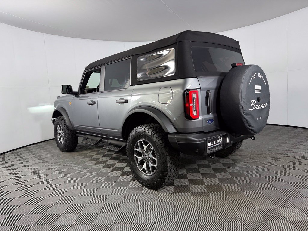 Used 2024 Gray Ford Badlands image 10