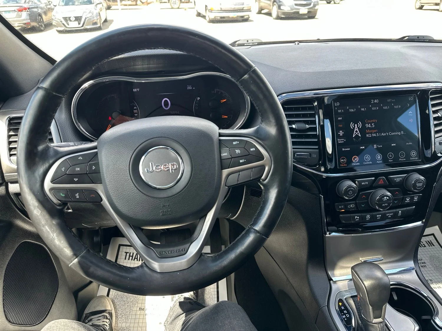 Used 2020 Red Jeep Altitude image 38