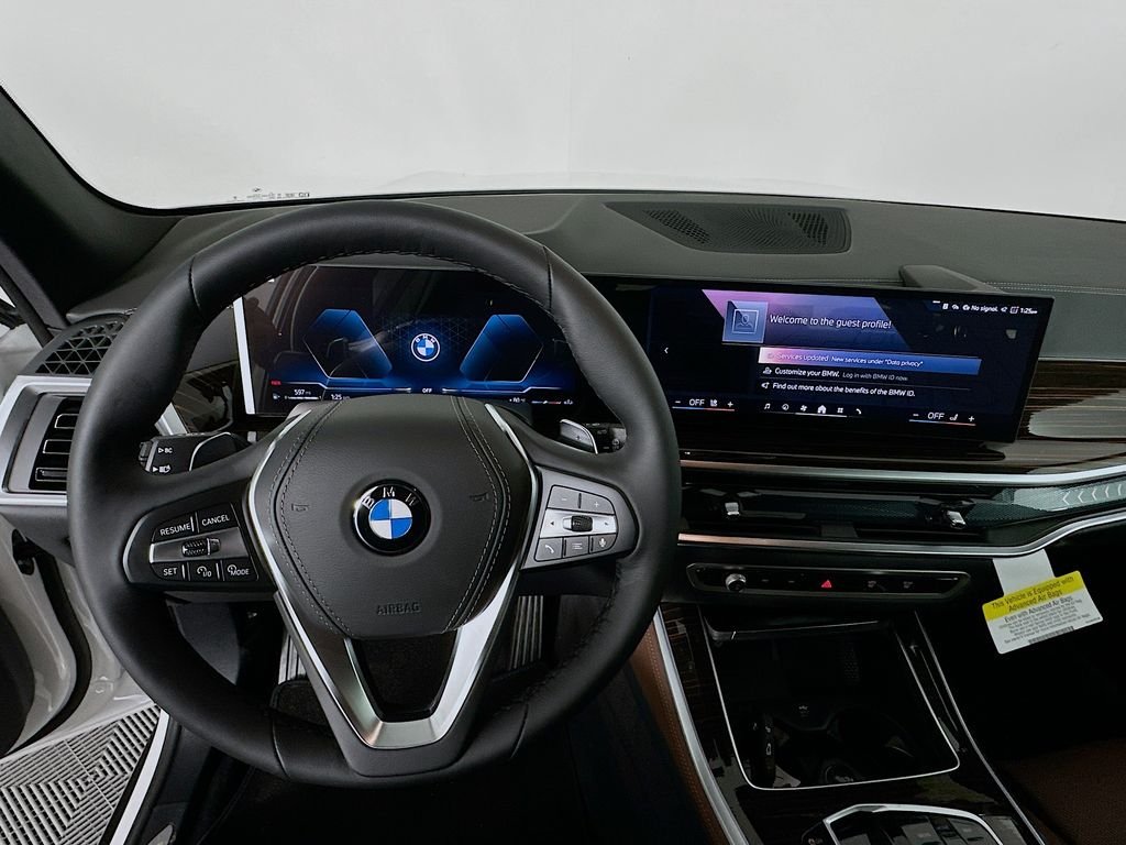 Used 2026 Alpine White BMW sDrive40i image 10