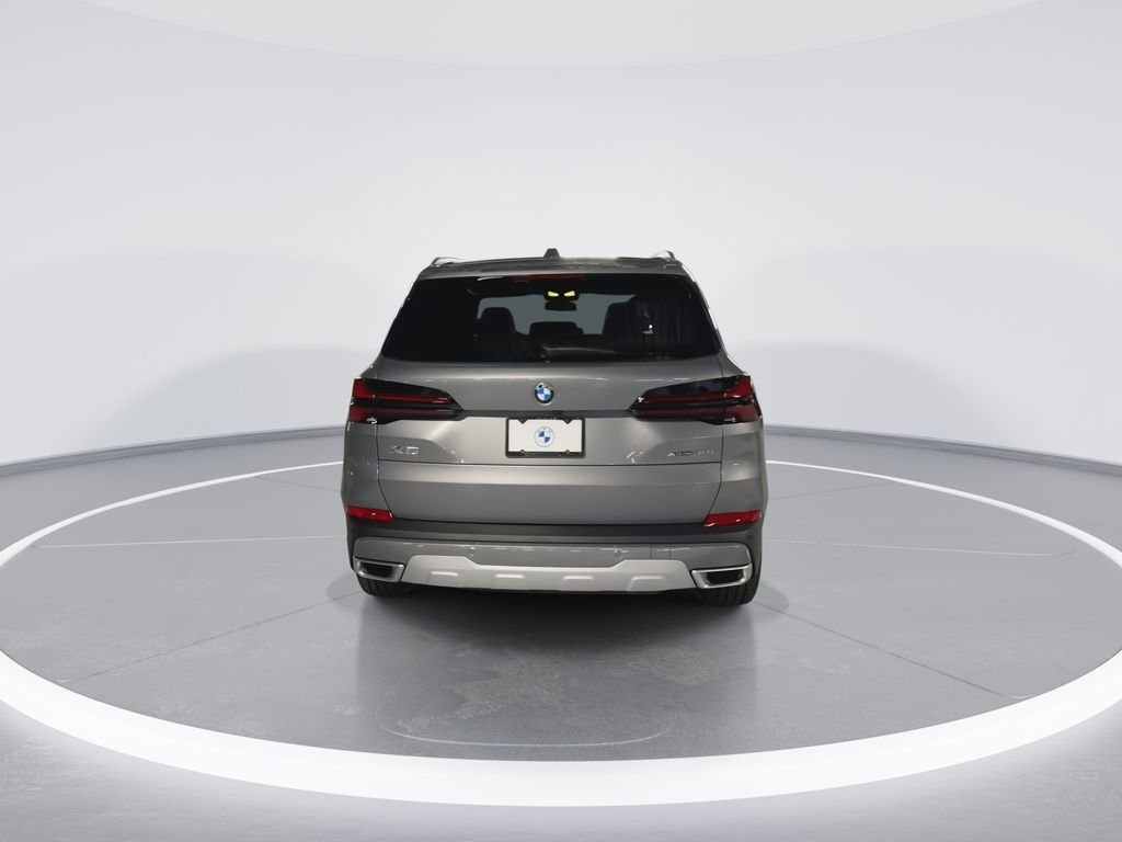 New 2026 Gray Metallic BMW xDrive40i image 7