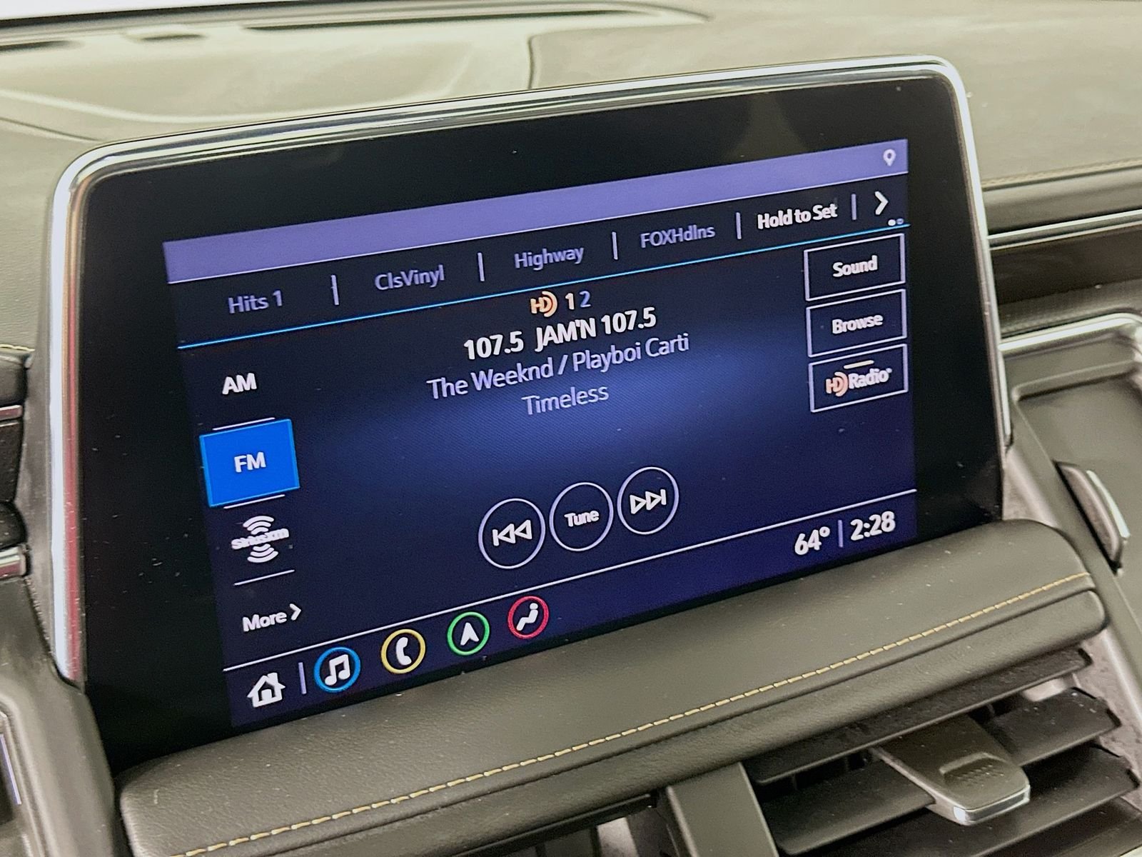 Used 2021 Summit White GMC AT4 image 19