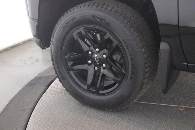 Used 2021 Black Chevrolet LT Trail Boss image 13