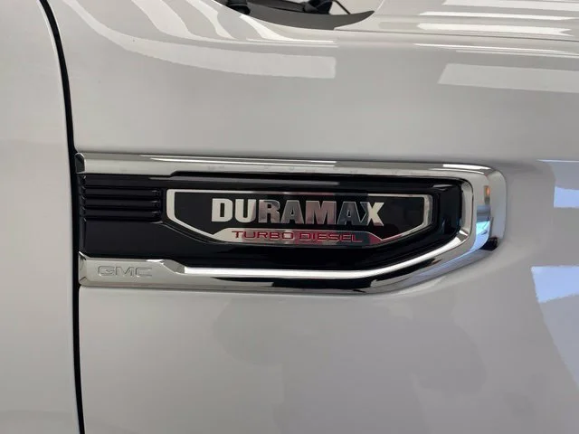 Certified Used 2023 White GMC  image 7