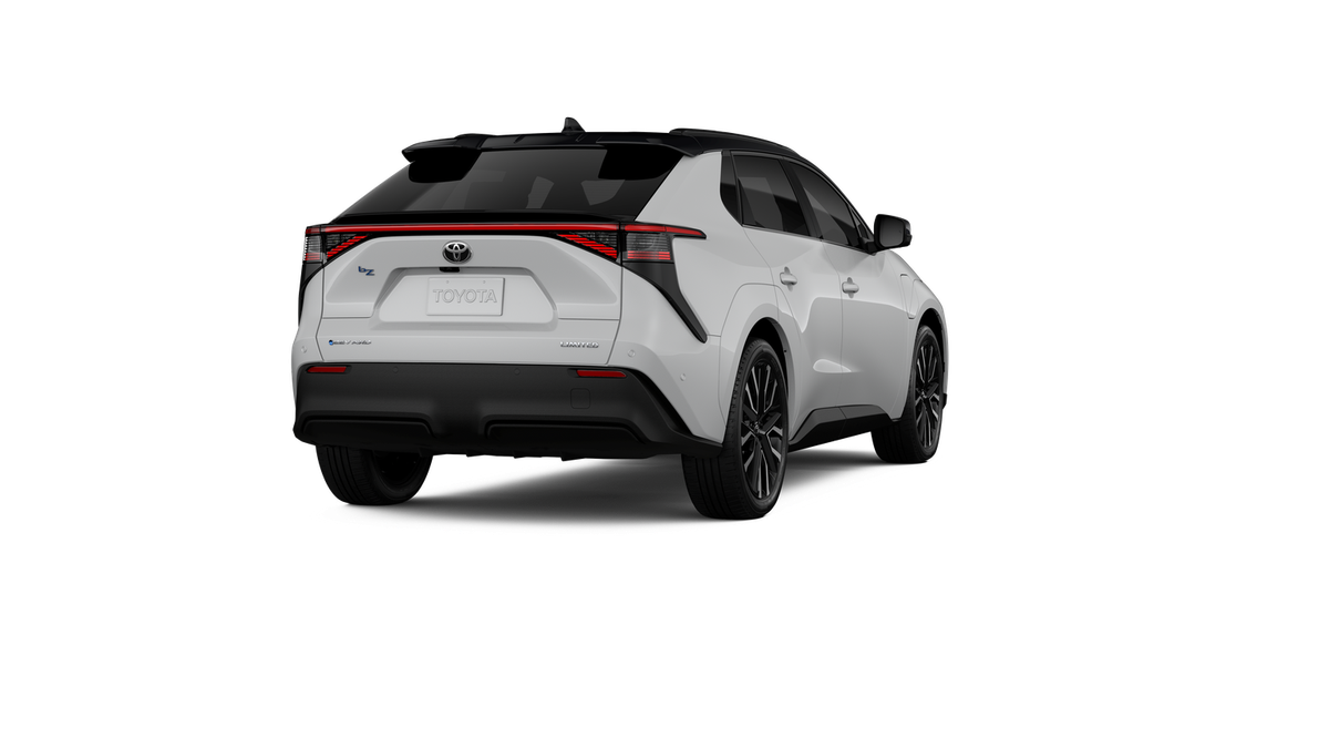 New 2026 Wind Chill Pearl with Midnight Black Metallic roof Toyota Limited image 22