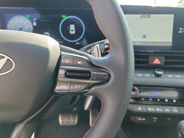 2025 Hyundai Elantra N Line - Photo 24