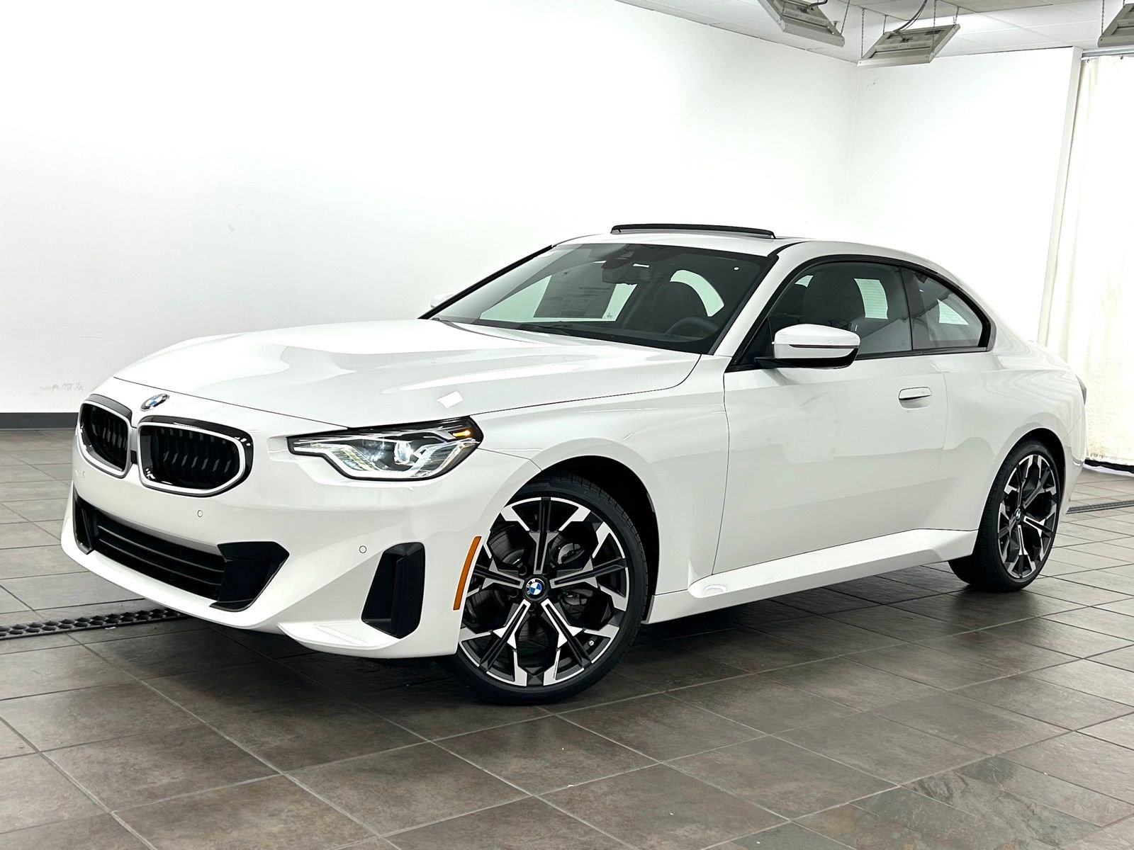 2025 BMW 2 Series 230i xDrive Coupe's photo