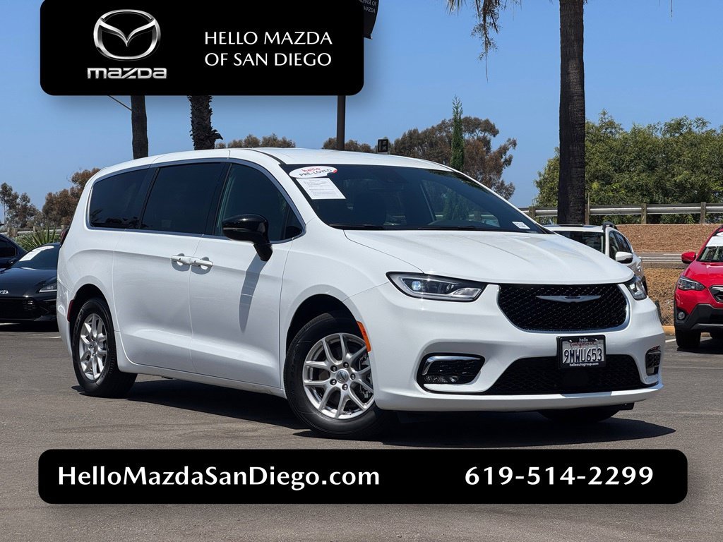 2024 Chrysler Pacifica