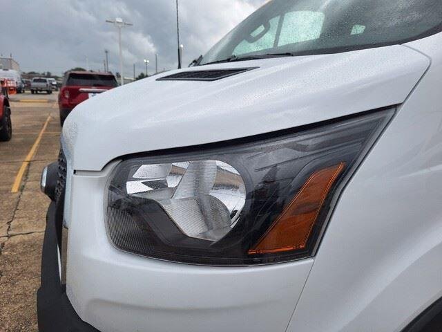 Used 2024 Oxford White Ford T250 image 10
