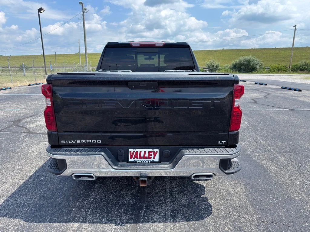 Used 2020 Black Chevrolet LT image 16