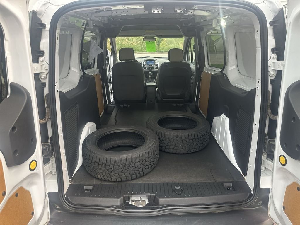 Used 2018 White Ford XLT image 28