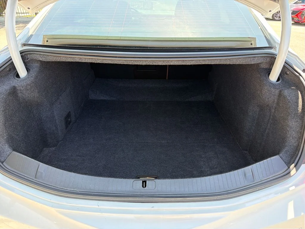 Used 2016 White Cadillac Luxury image 43