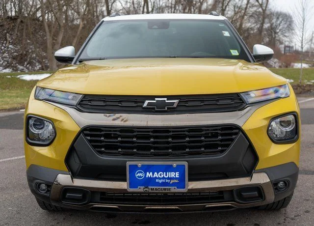 Used 2023 Yellow Chevrolet ACTIV image 3