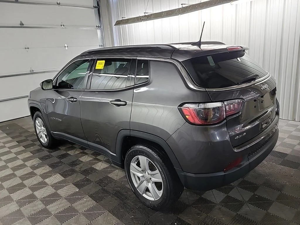 Used 2022 Gray Jeep Latitude image 15