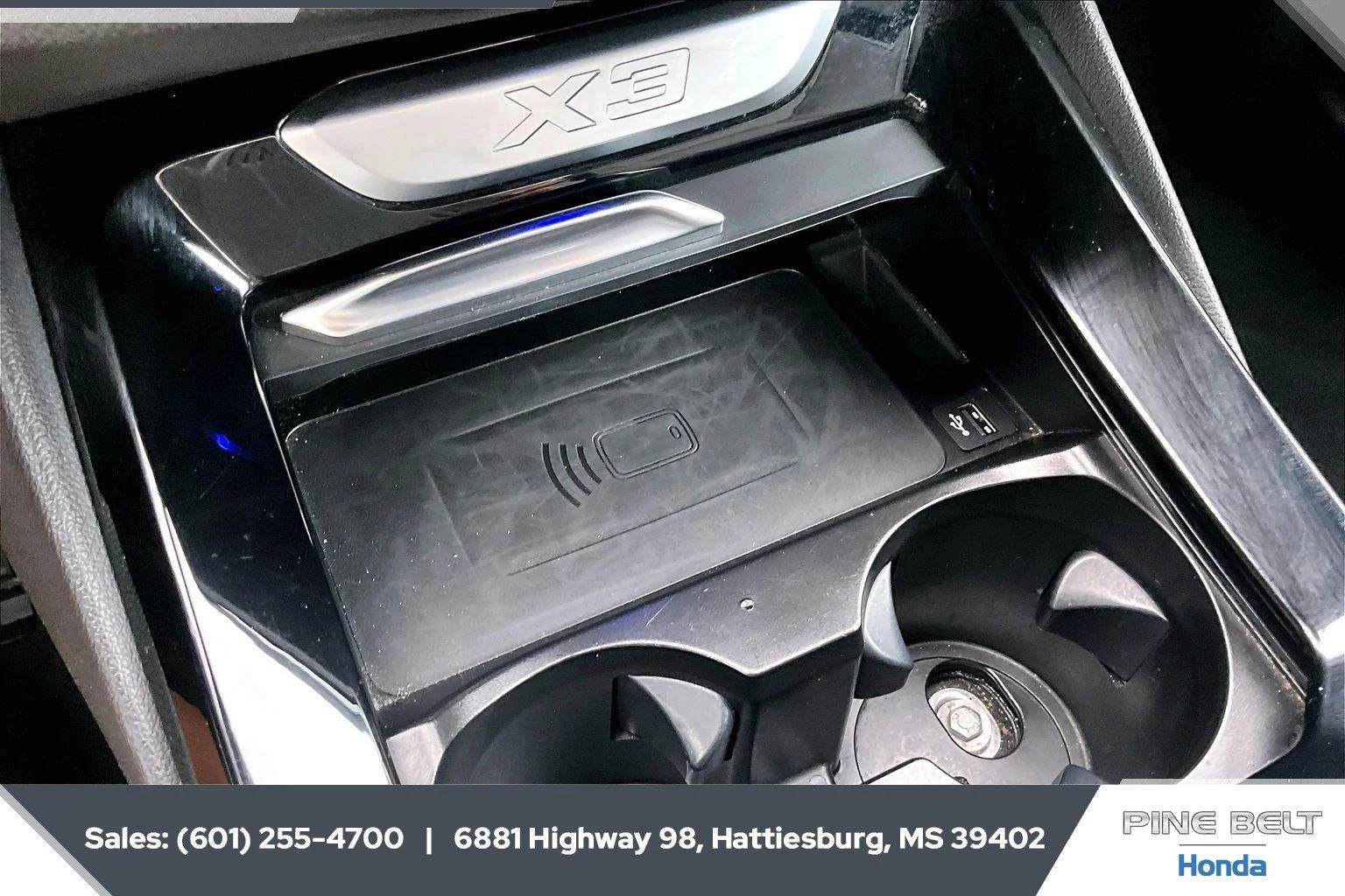 Used 2024 Phytonic Blue Metallic BMW sDrive30i image 24