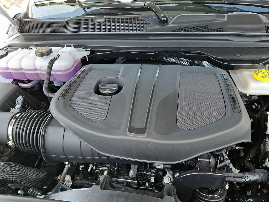 New 2026 Bright White Clearcoat Ram Laramie image 20