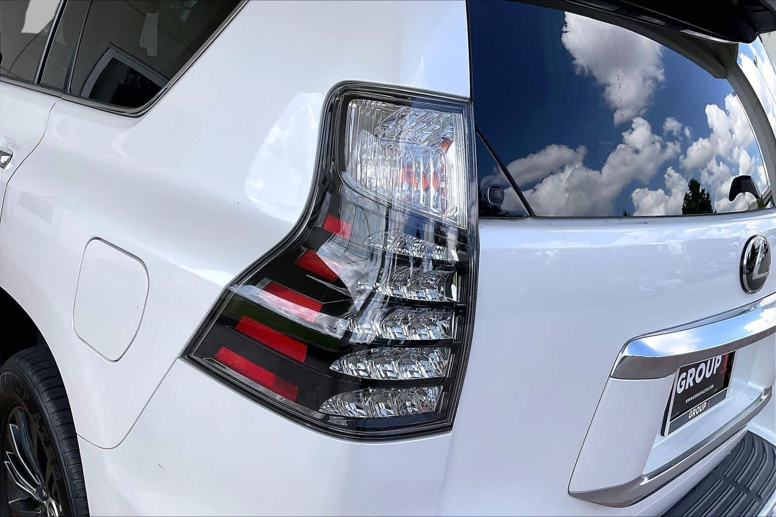 Used 2023 Eminent White Pearl Lexus Luxury image 26