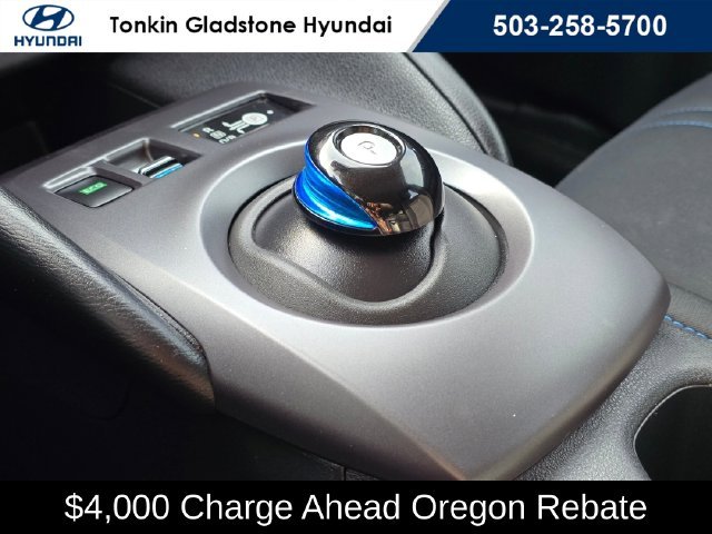 2025 Nissan Leaf S - Photo 34