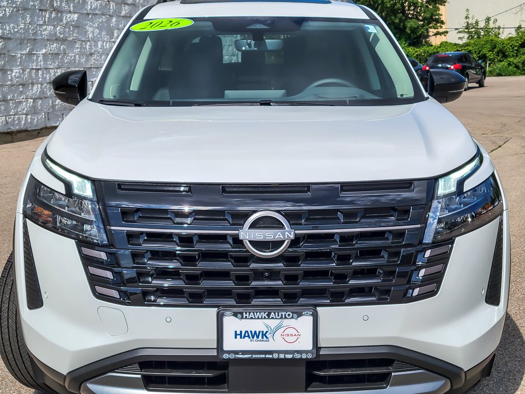 New 2026 Everest White Pearl Tricoat Nissan Platinum image 4