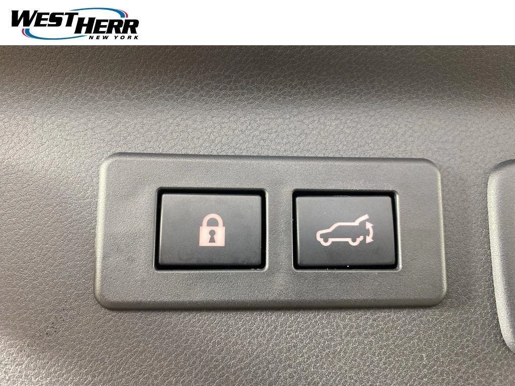 Used 2025 Magnetite Gray Metallic Subaru Premium image 18