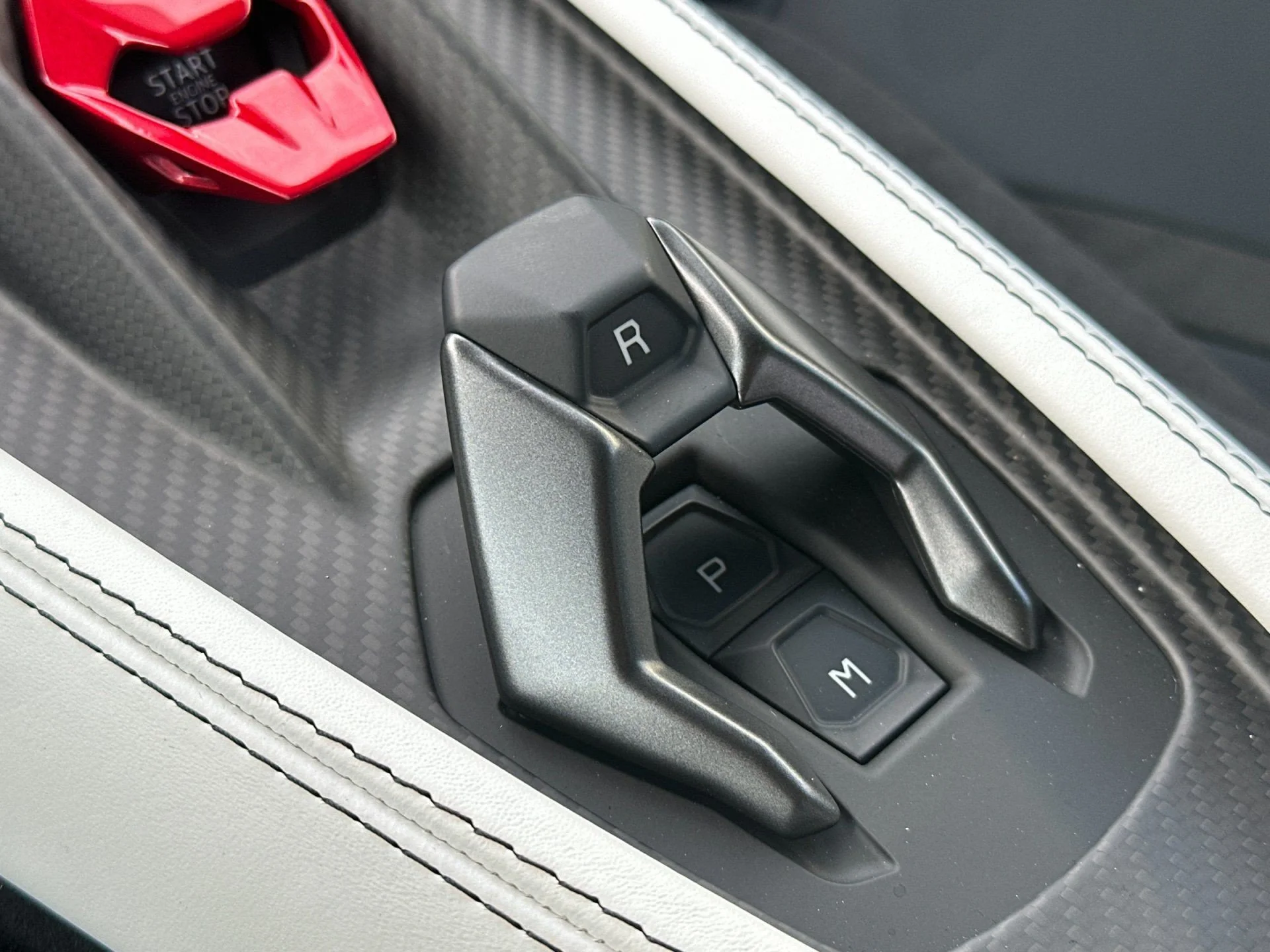Certified Used 2026  Lamborghini  image 25